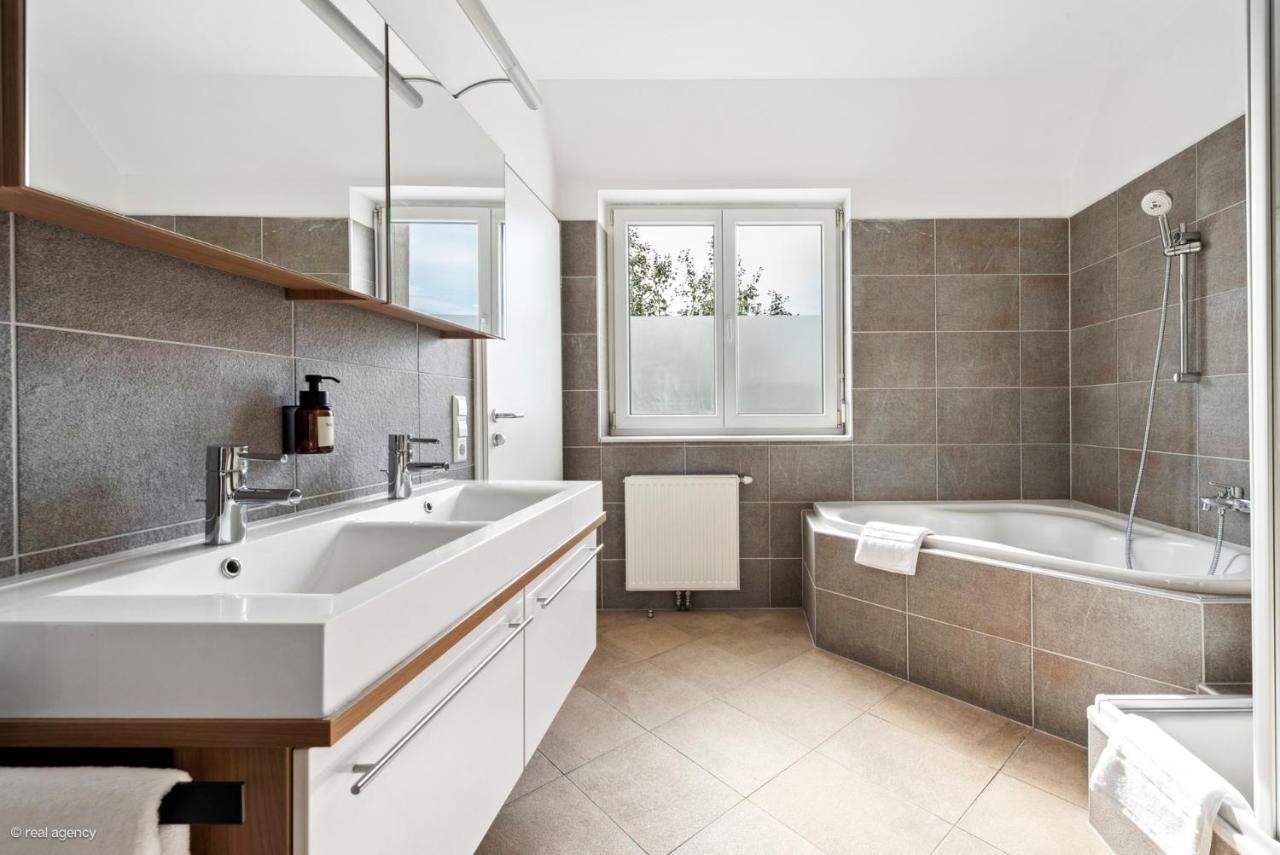 Bernhards Apartment Stadthalle - Klima & Terrasse Виена Екстериор снимка